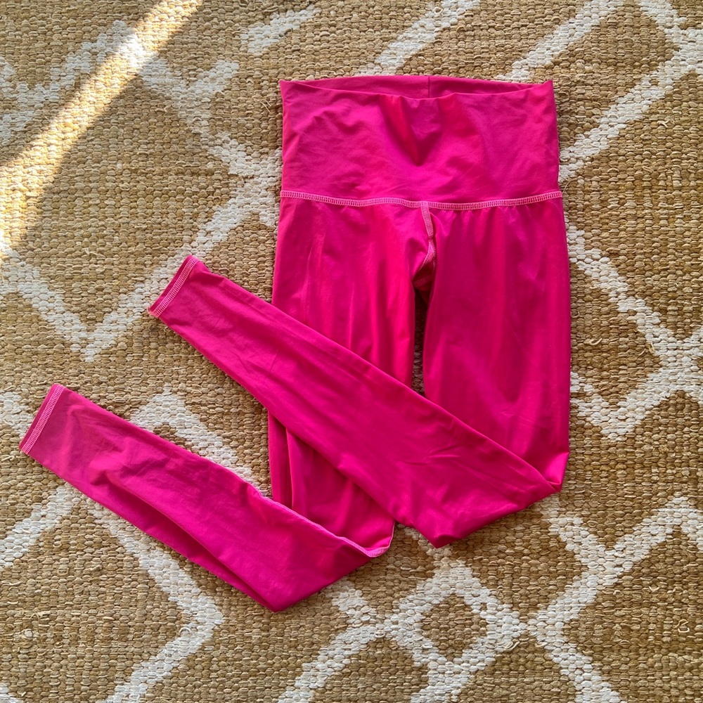TEEKI dolly pink hot pants XS
